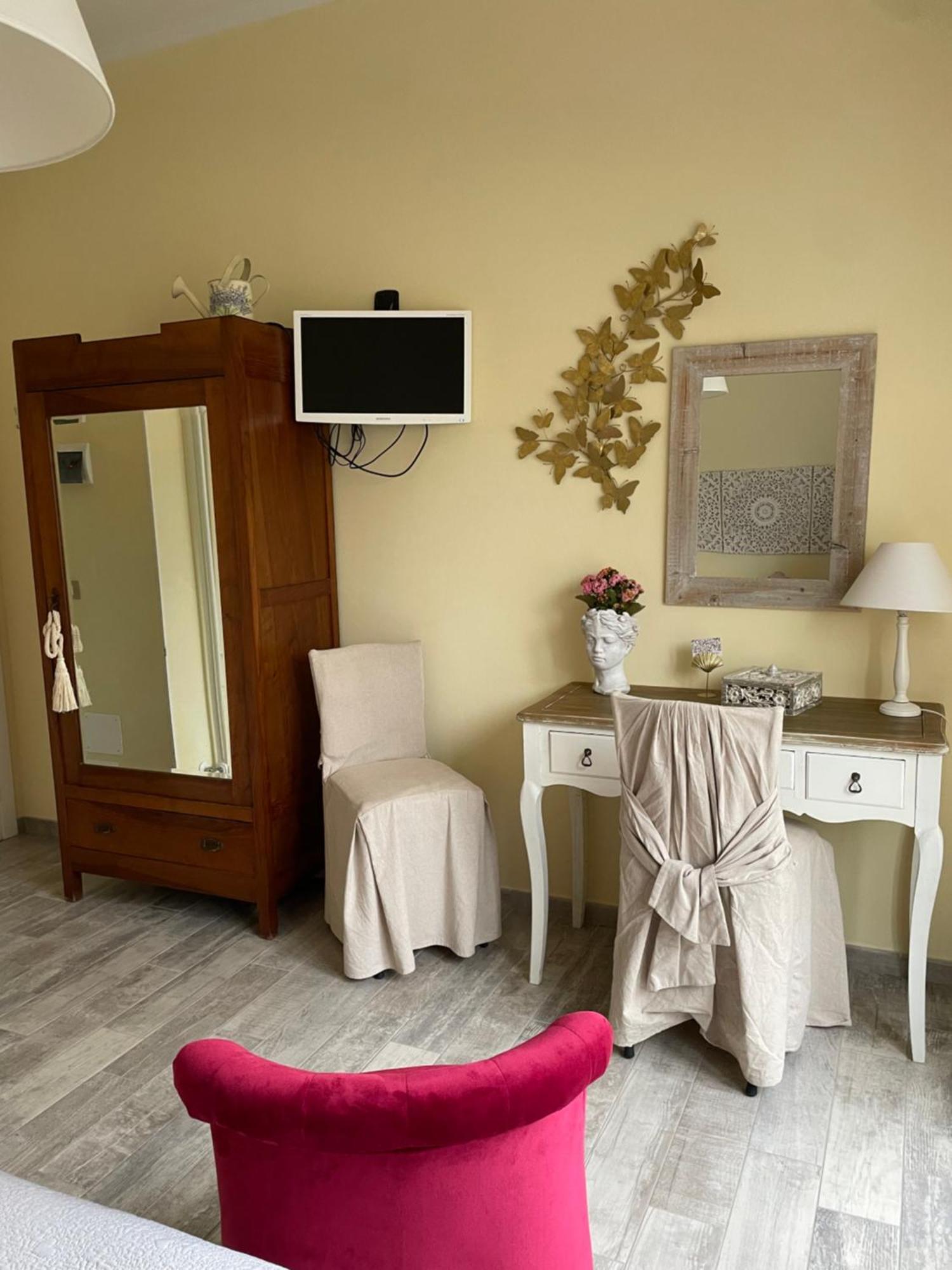 Annali Casa Vacanze - Shabby Style Nella Natura 斯培西亚 外观 照片